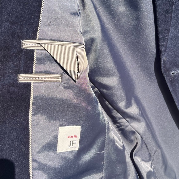 Men’s Blue Velvet Blazer - Picture 2 of 4